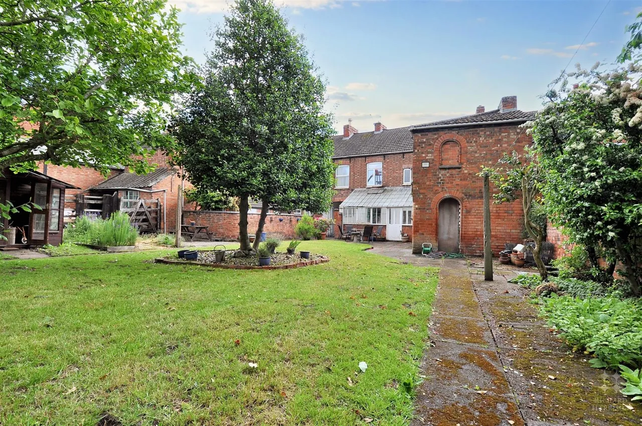 Development Opportunity, LE11, photo 21