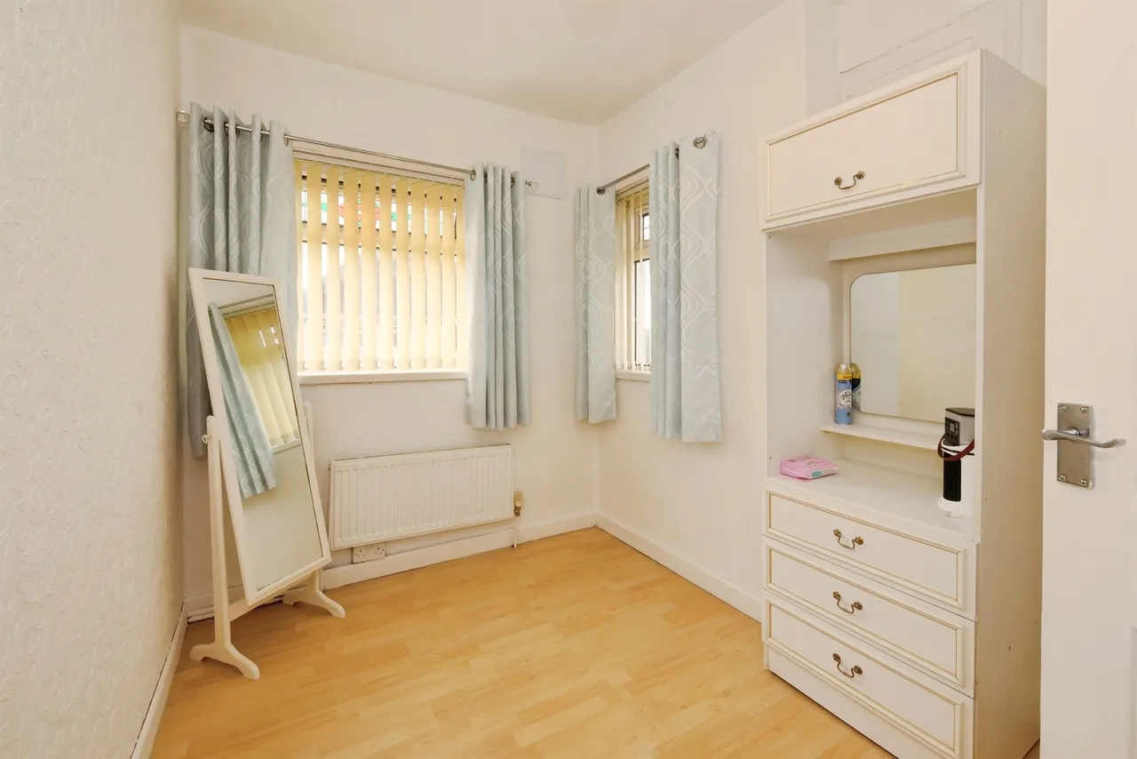 Ton Glas Bridgend, CF33, photo 28