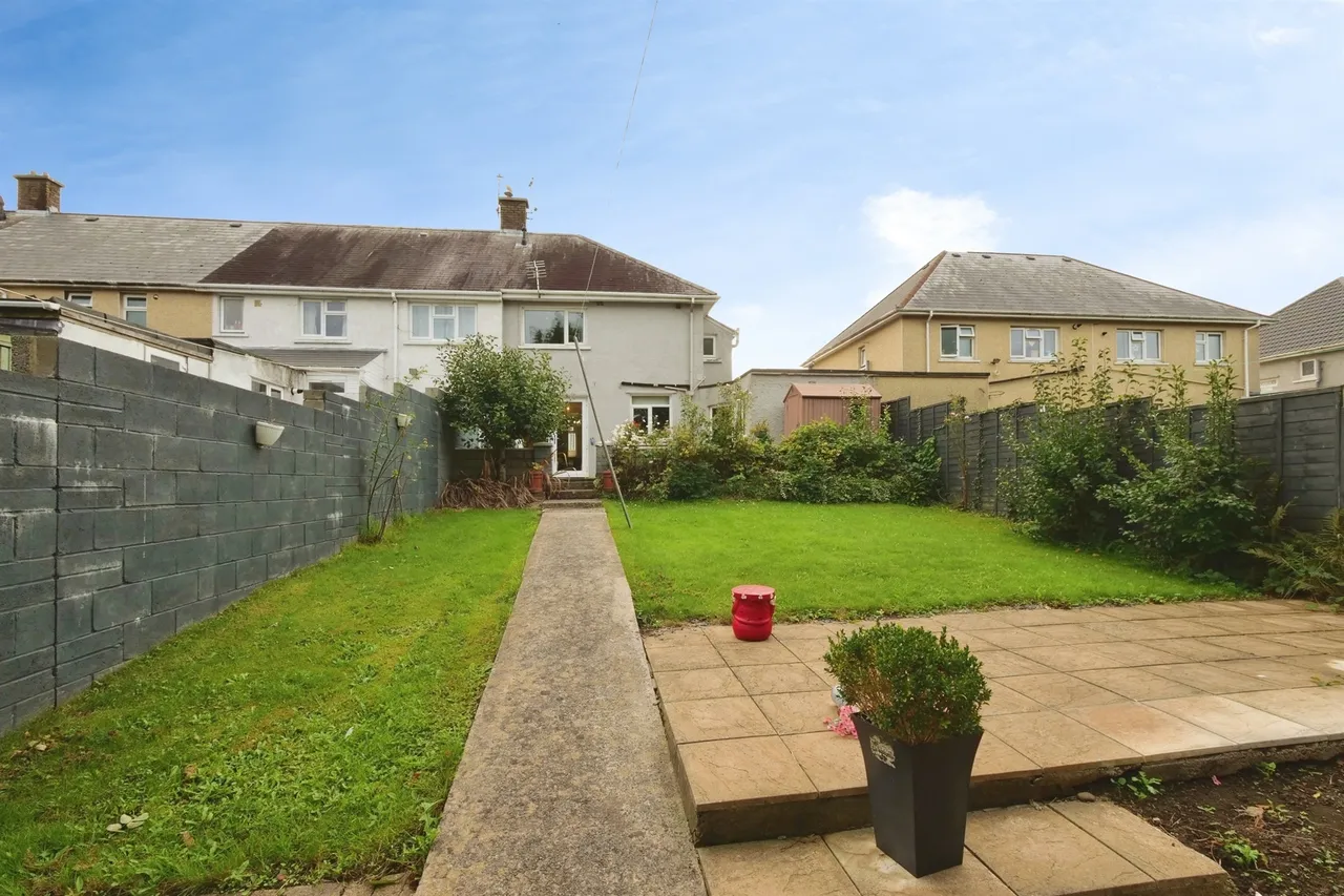 Ton Glas Bridgend, CF33, photo 8