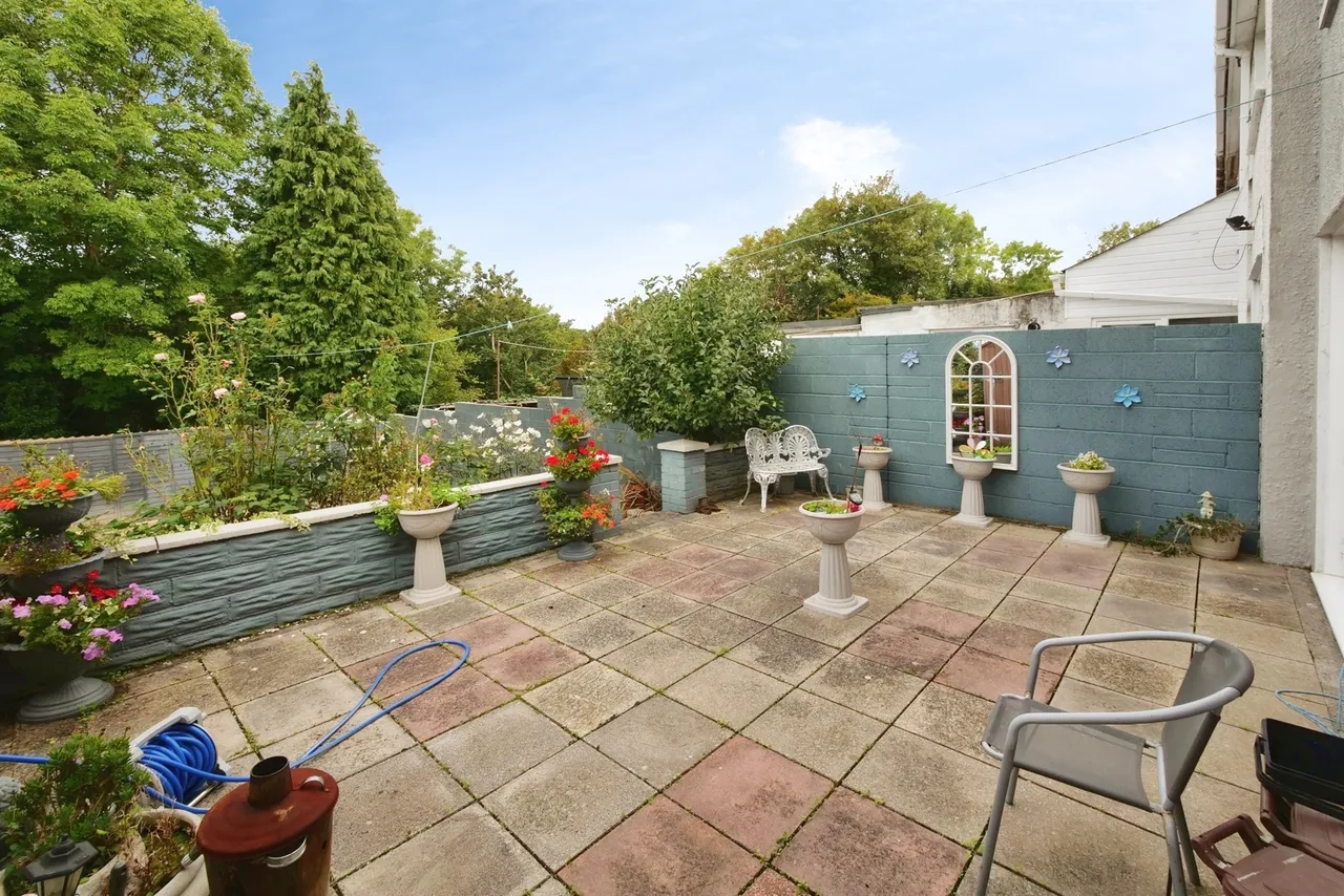 Ton Glas Bridgend, CF33, photo 12