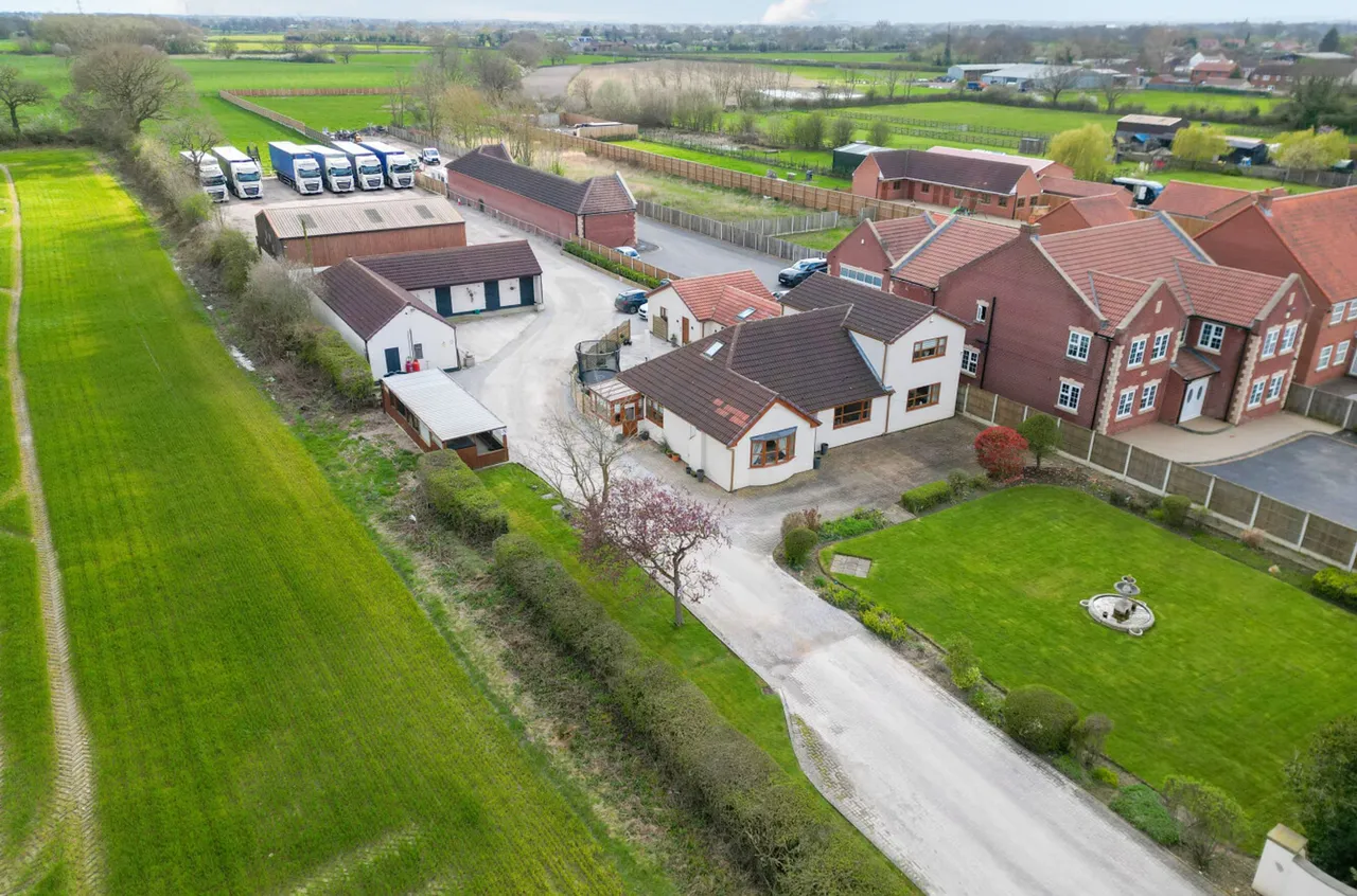 Moss Road, Moss, DN6, photo 19