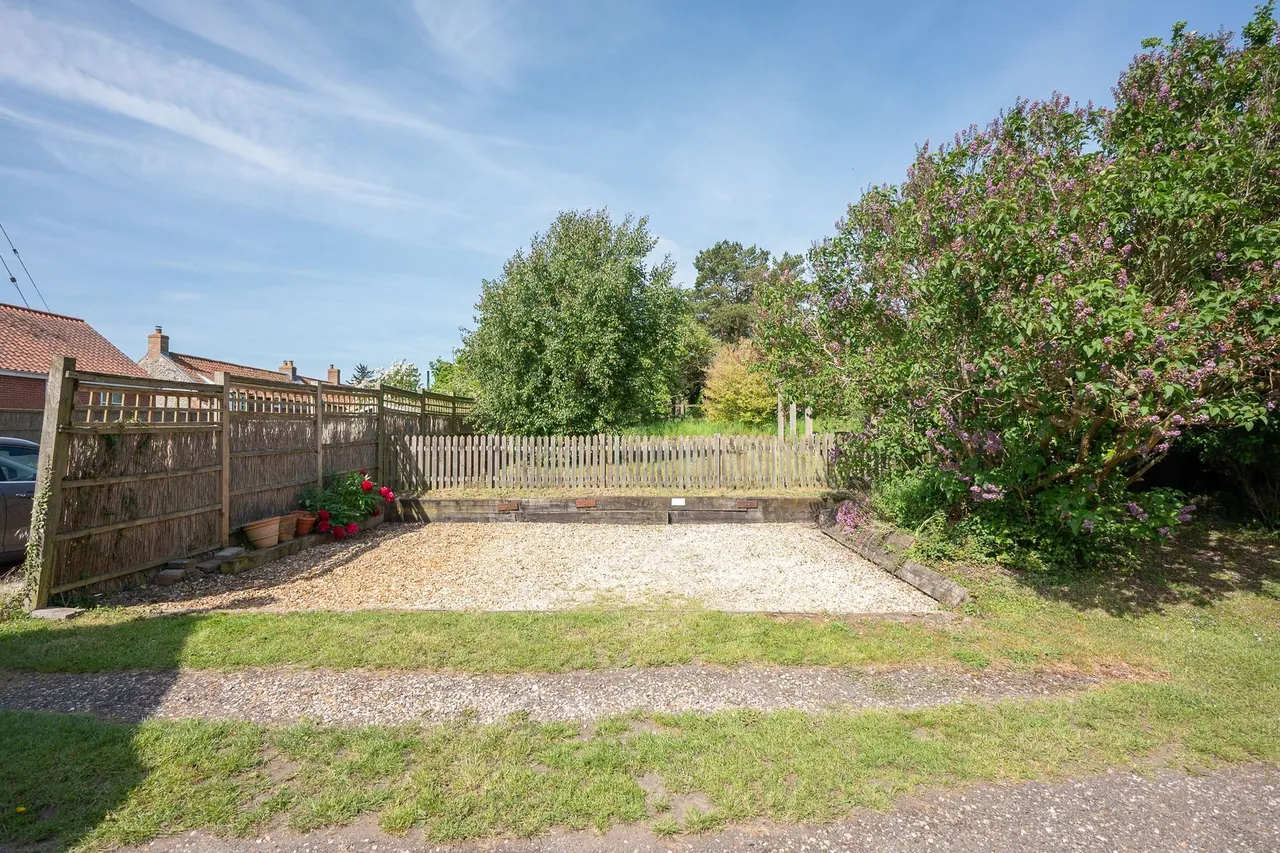 Picturesque Cottage Nestled in North, photo 12