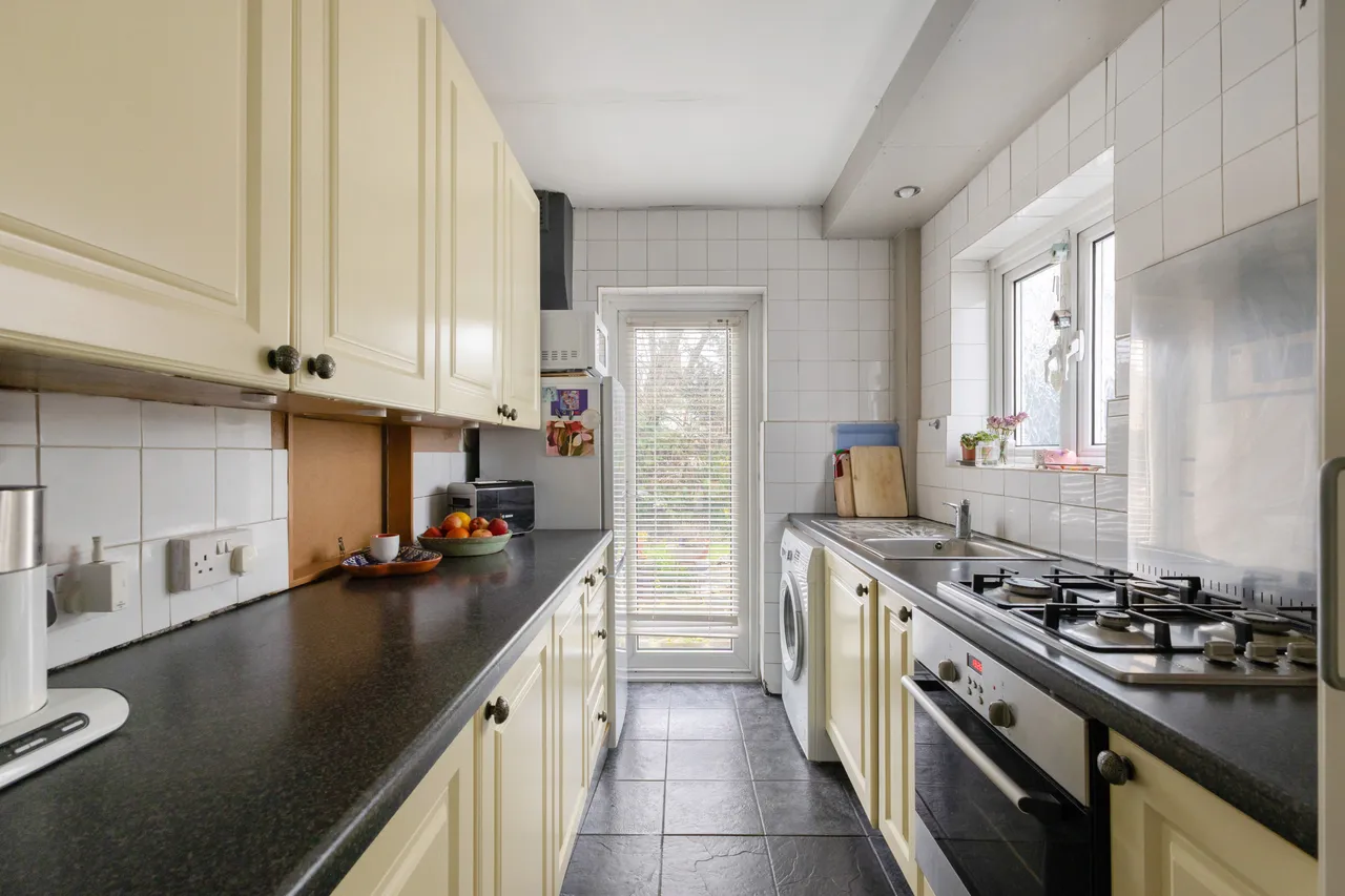 Riverdene, Edgware, HA8, photo 9