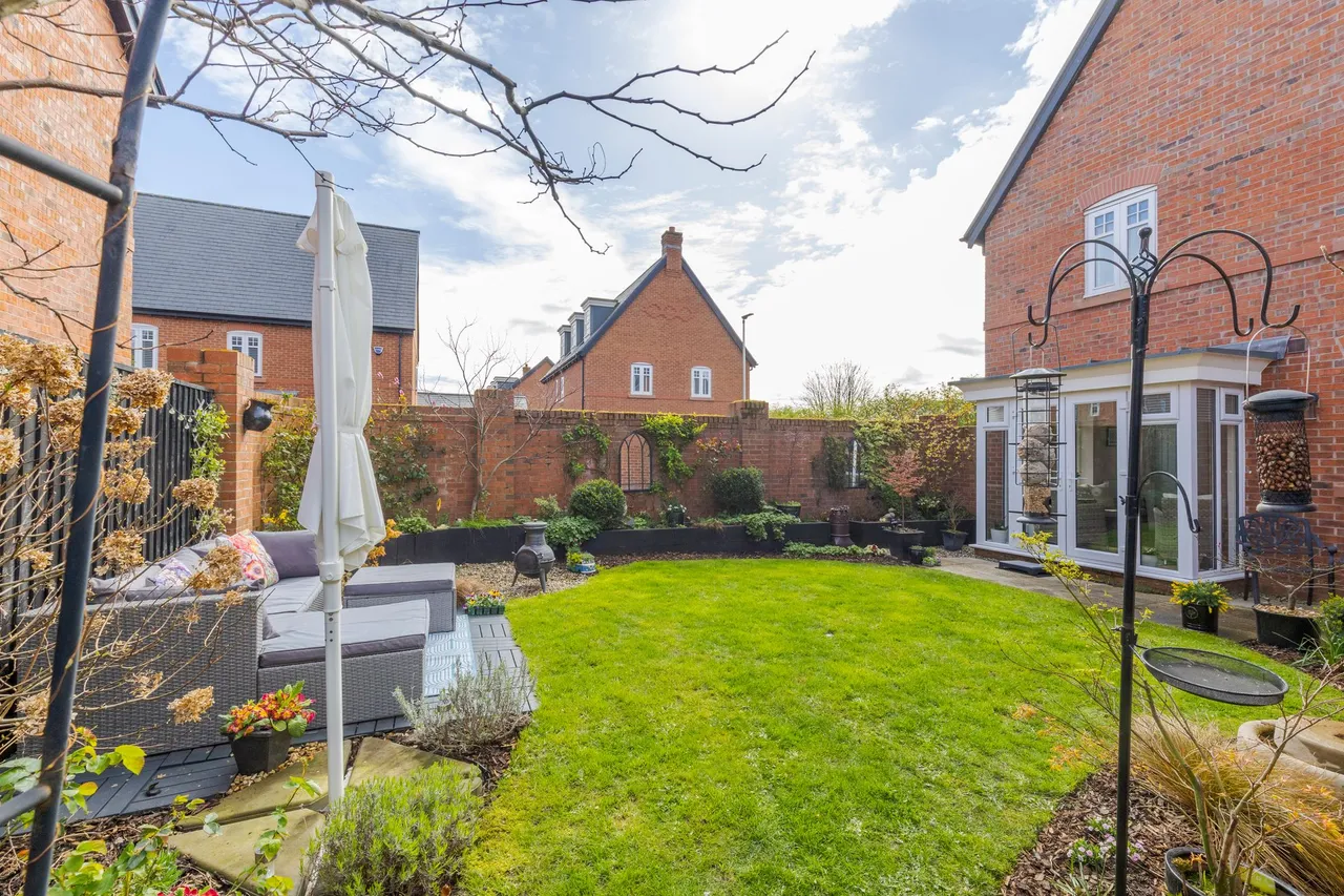 Tiverton Way, Tarporley, photo 32