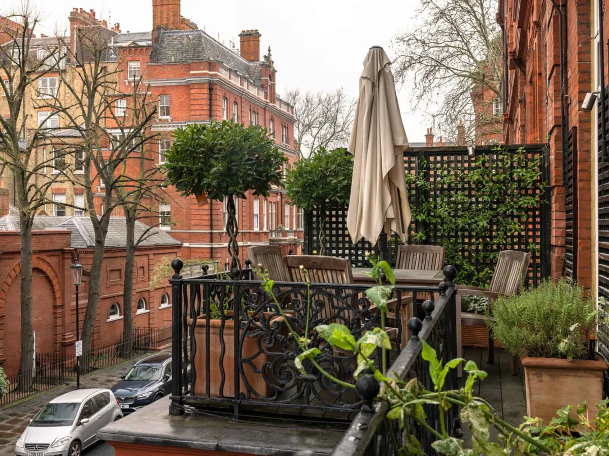 Cadogan Square, London, SW1X, photo 3