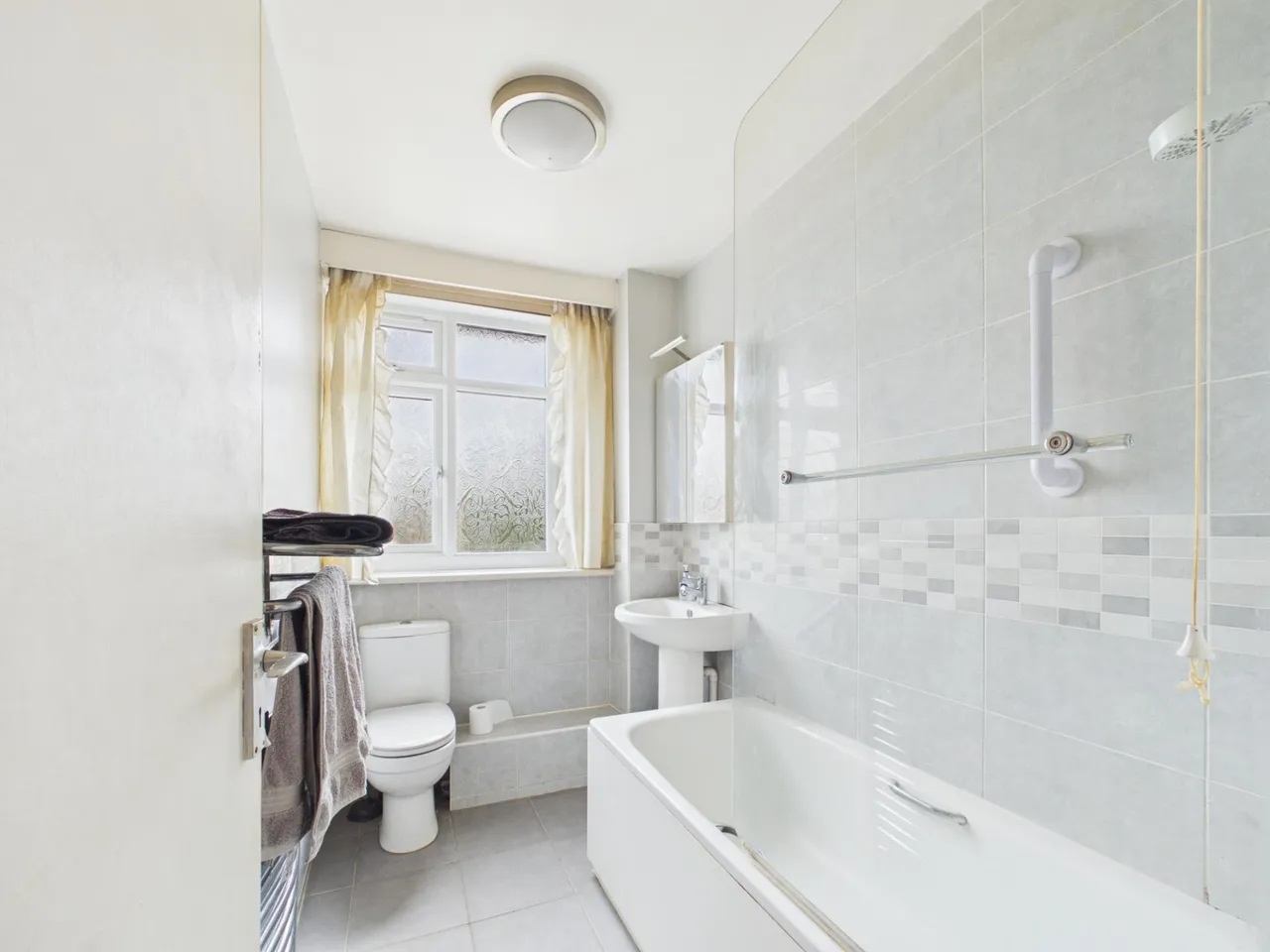 The Saltings, Farlington, PO6, photo 11