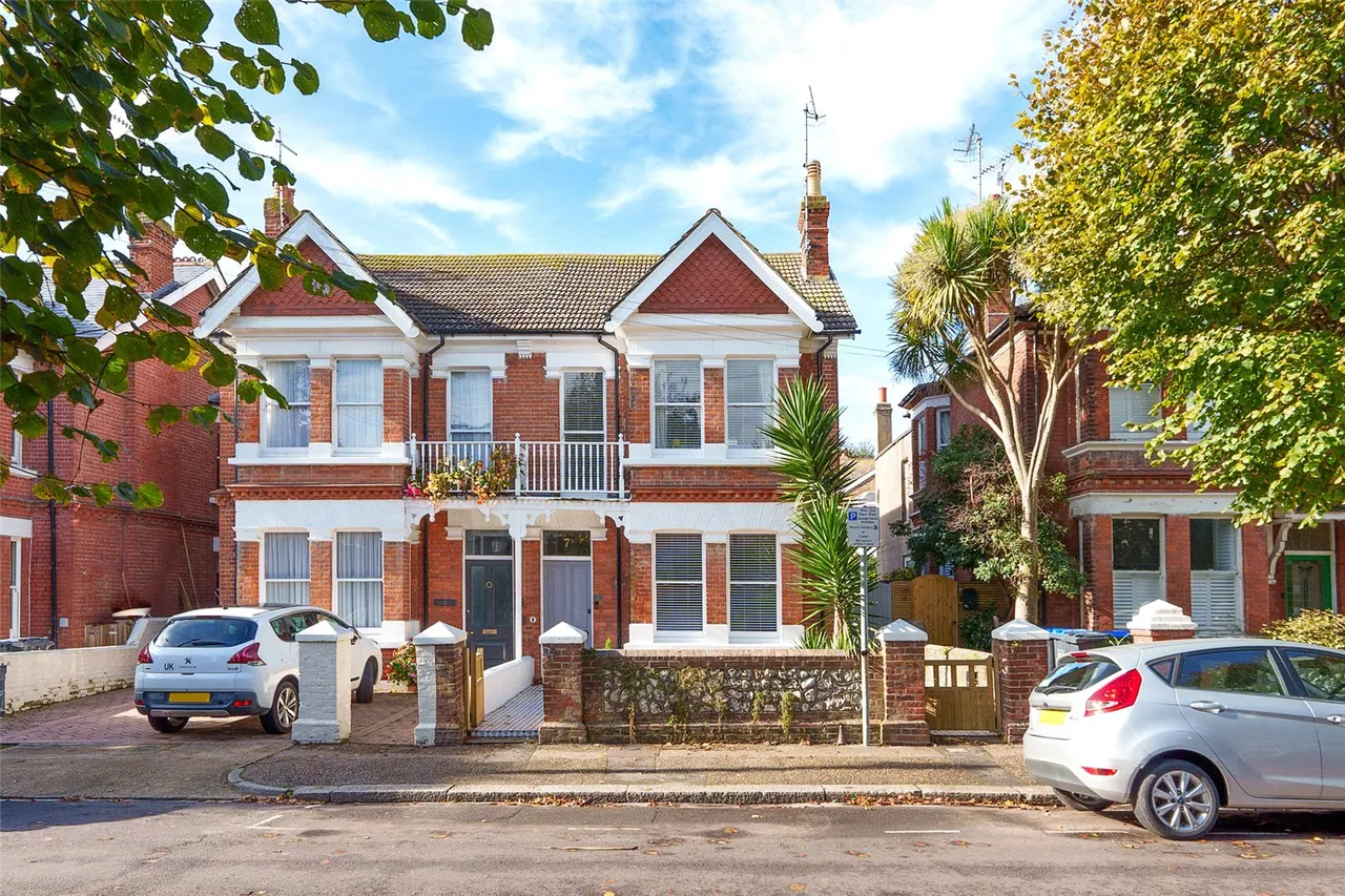 5 bed house for sale, Wyke Avenue, Worthing, BN11