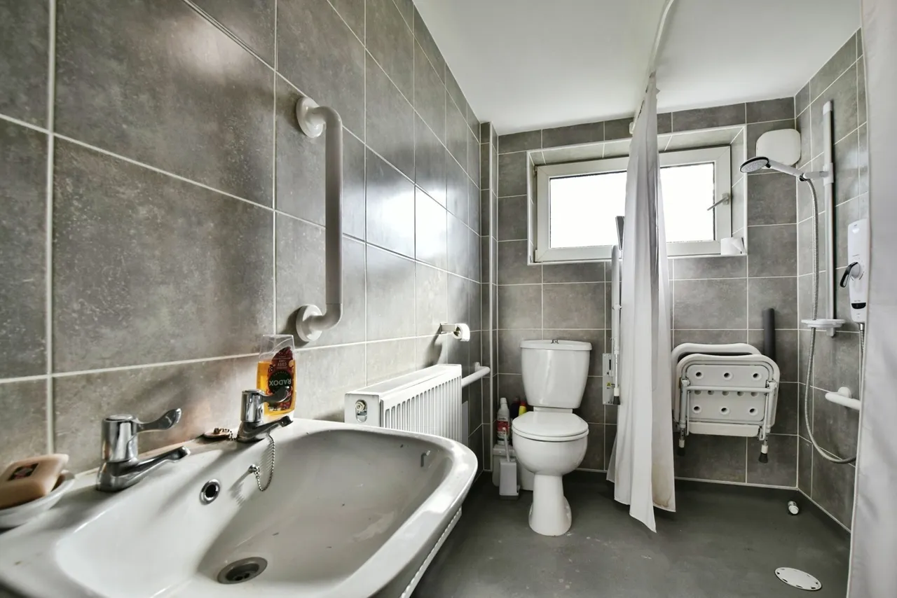 Ardmore Walk, Manchester, Greater Manchester, M22, photo 11