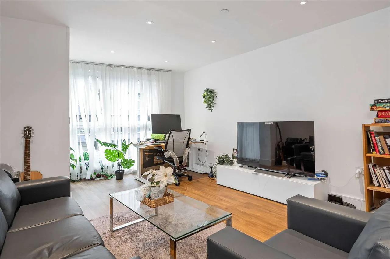 Queensland Road, London, N7 7FJ, photo 2