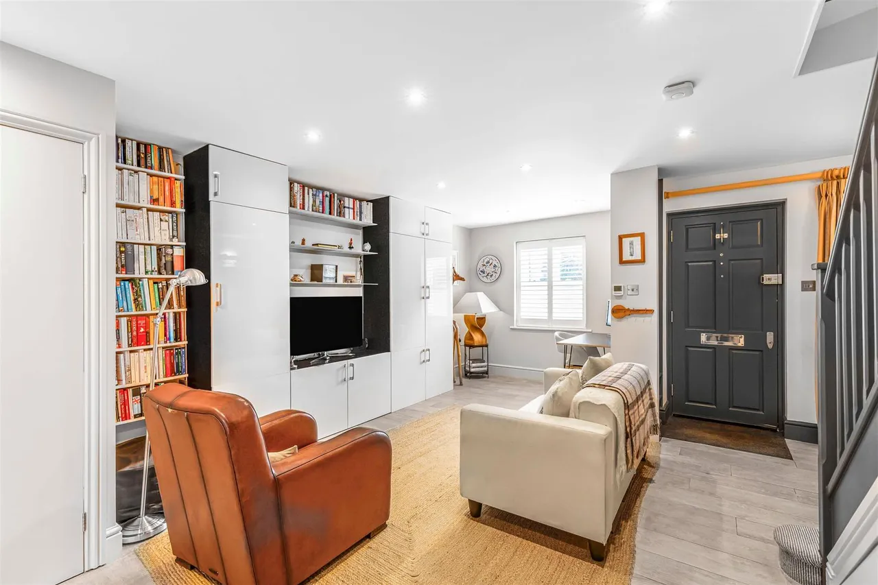 Fielding Mews, Barnes, SW13, photo 3
