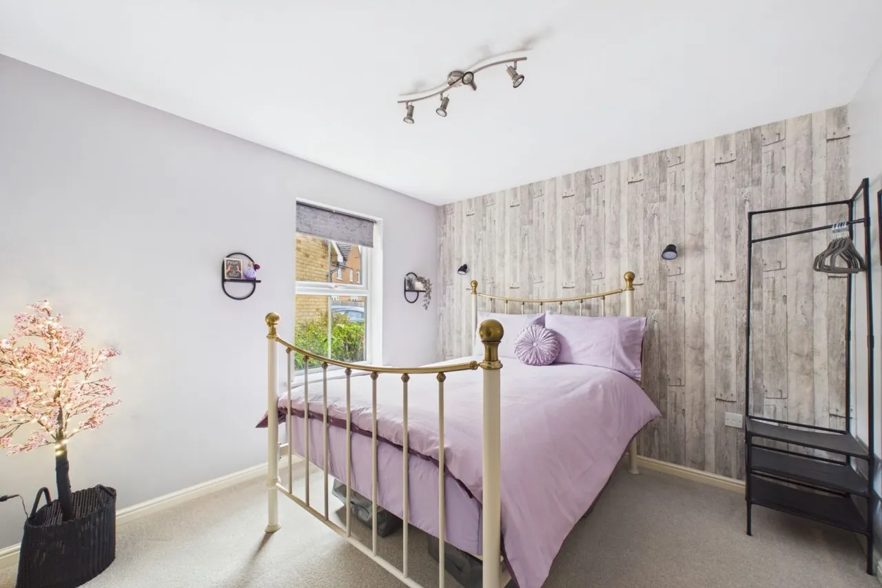 Clay Furlong, Leighton Buzzard, LU7, photo 3