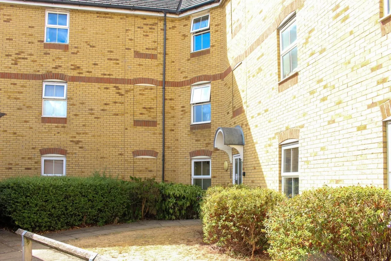 Clay Furlong, Leighton Buzzard, LU7, photo 7