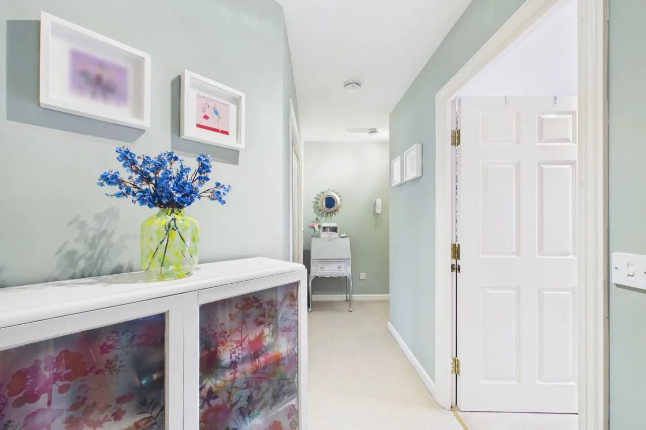 Clay Furlong, Leighton Buzzard, LU7, photo 8