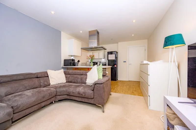 Bessemer Road, Welwyn Garden City AL7 1GS, photo 2