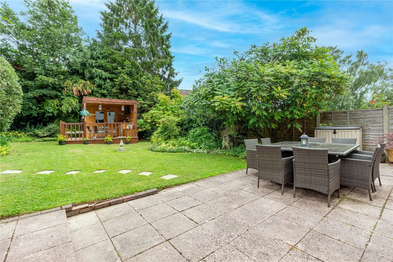 Southmead Crescent, Redditch, Worcestershire, B98 7BX, photo 29