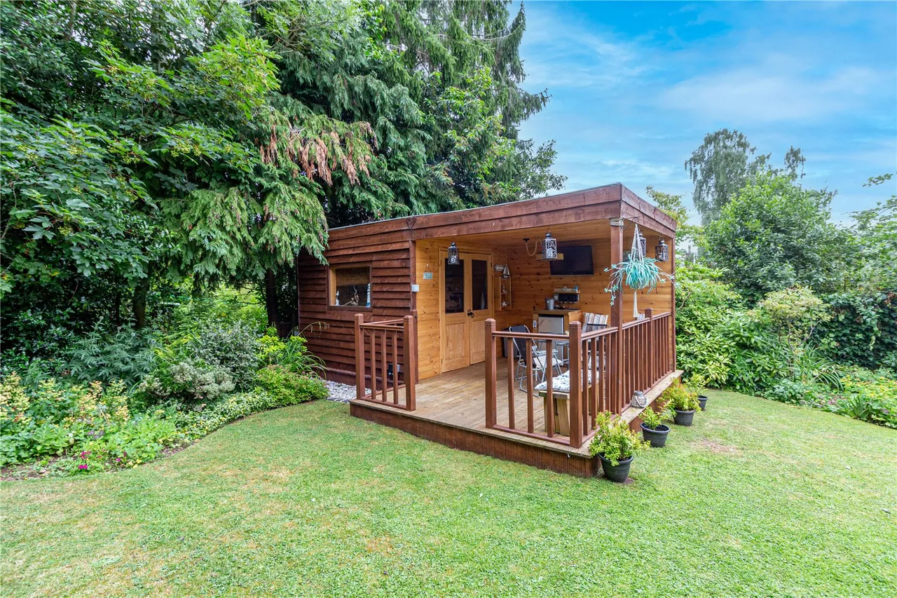 Southmead Crescent, Redditch, Worcestershire, B98 7BX, photo 23