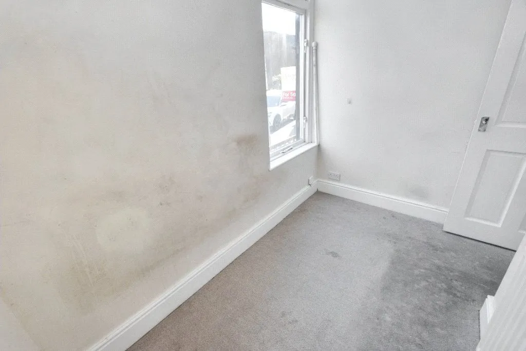 Whingate Road, Leeds, LS12, photo 9