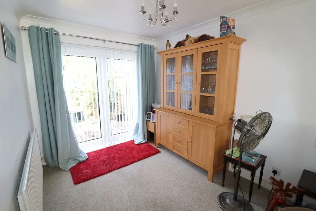 Birkdale Close, Bletchley, Milton Keynes, Buckinghamshire, MK3 7RF, photo 4