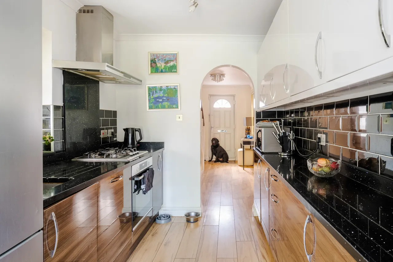 Halliwick Road, London, N10, photo 5