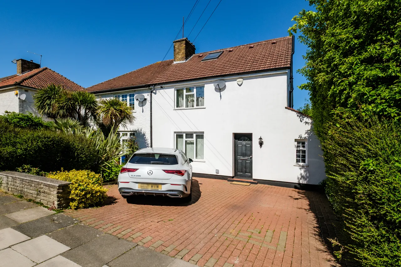 Halliwick Road, London, N10, photo 2