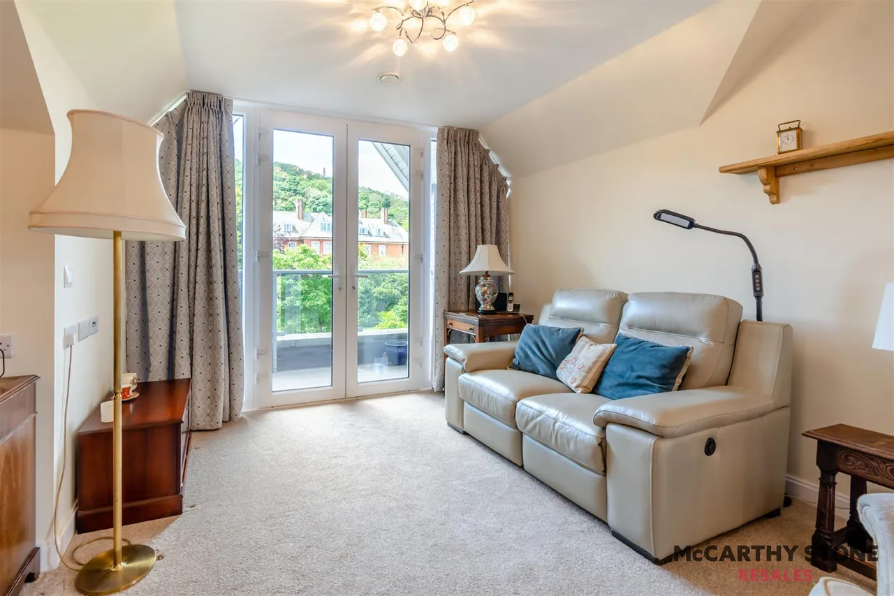 Filey Road, Scarborough, YO11, photo 3