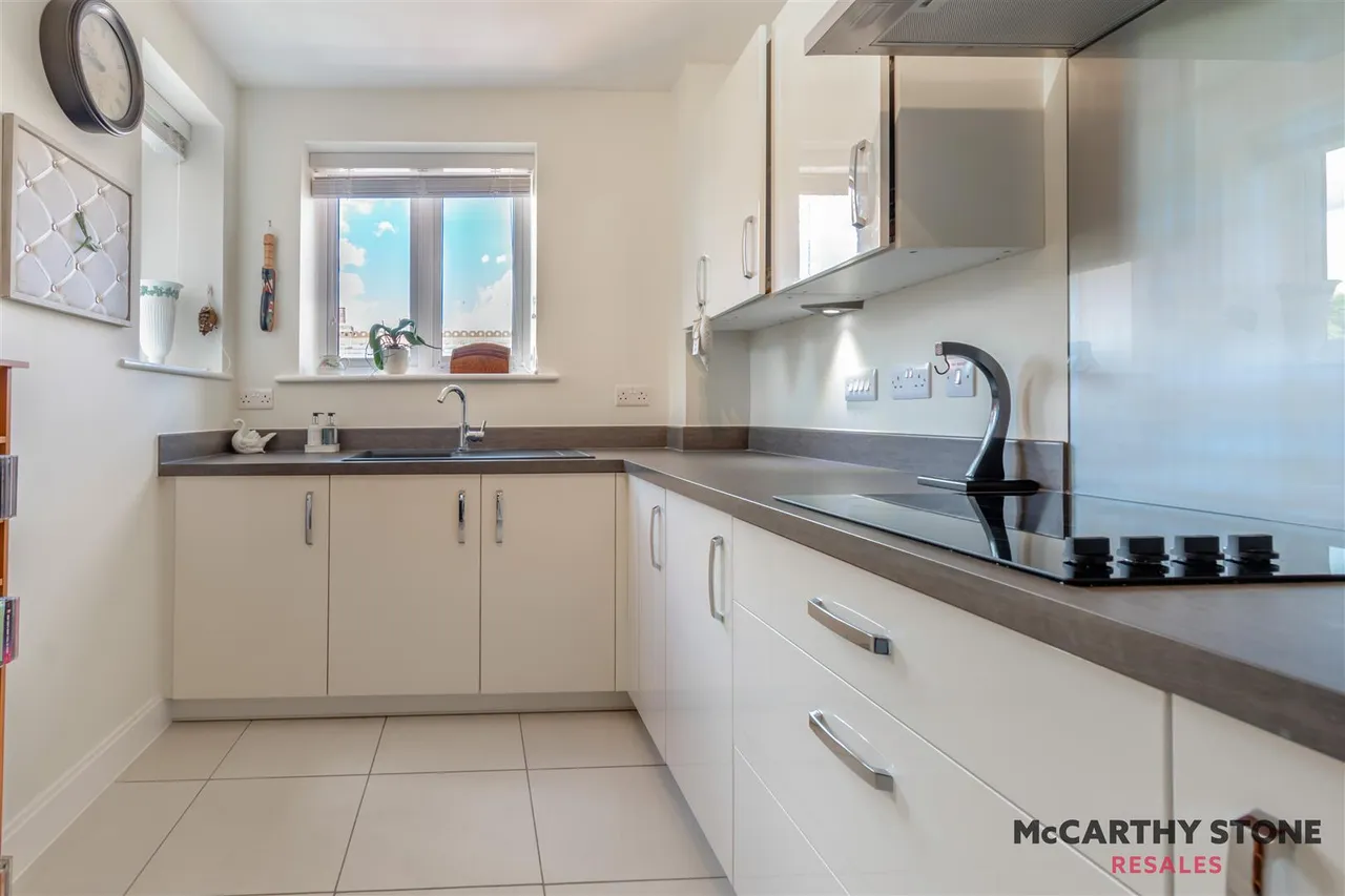 Filey Road, Scarborough, YO11, photo 5