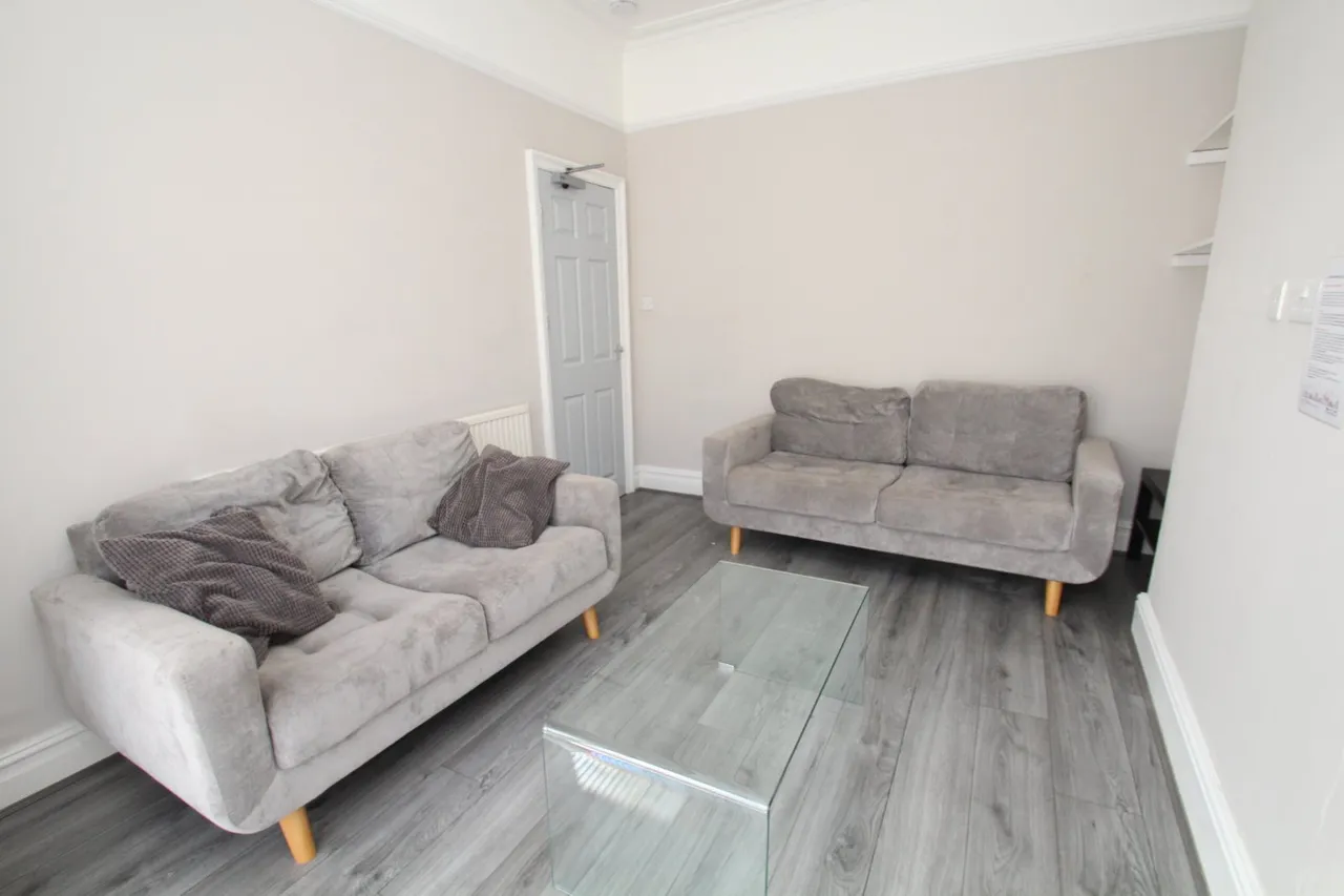 Grimthorpe Terrace, Headingley, LS6, photo 5
