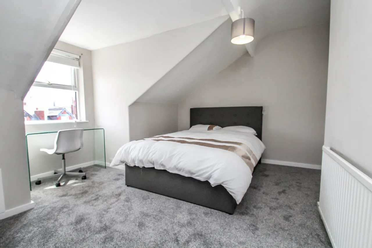 Grimthorpe Terrace, Headingley, LS6, photo 8
