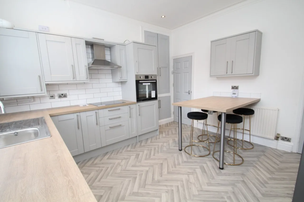 Grimthorpe Terrace, Headingley, LS6, photo 2