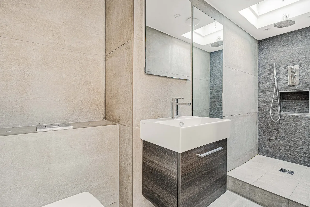 Amies Street, London, SW11, photo 14