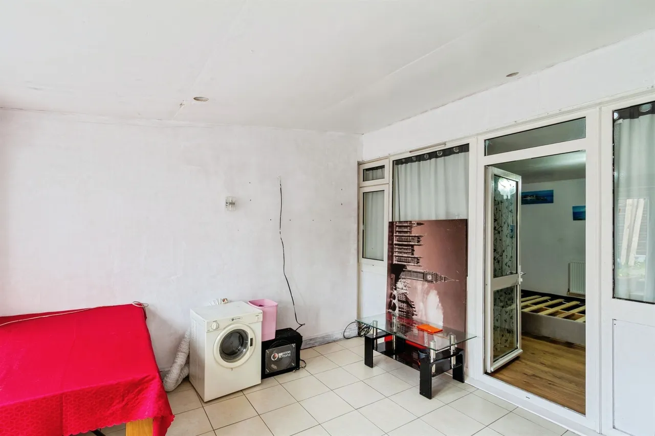 Nevis Grove, Bletchley, Milton Keynes, photo 11