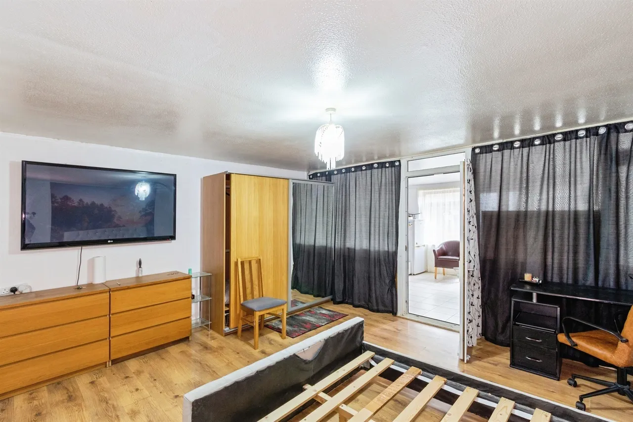 Nevis Grove, Bletchley, Milton Keynes, photo 7
