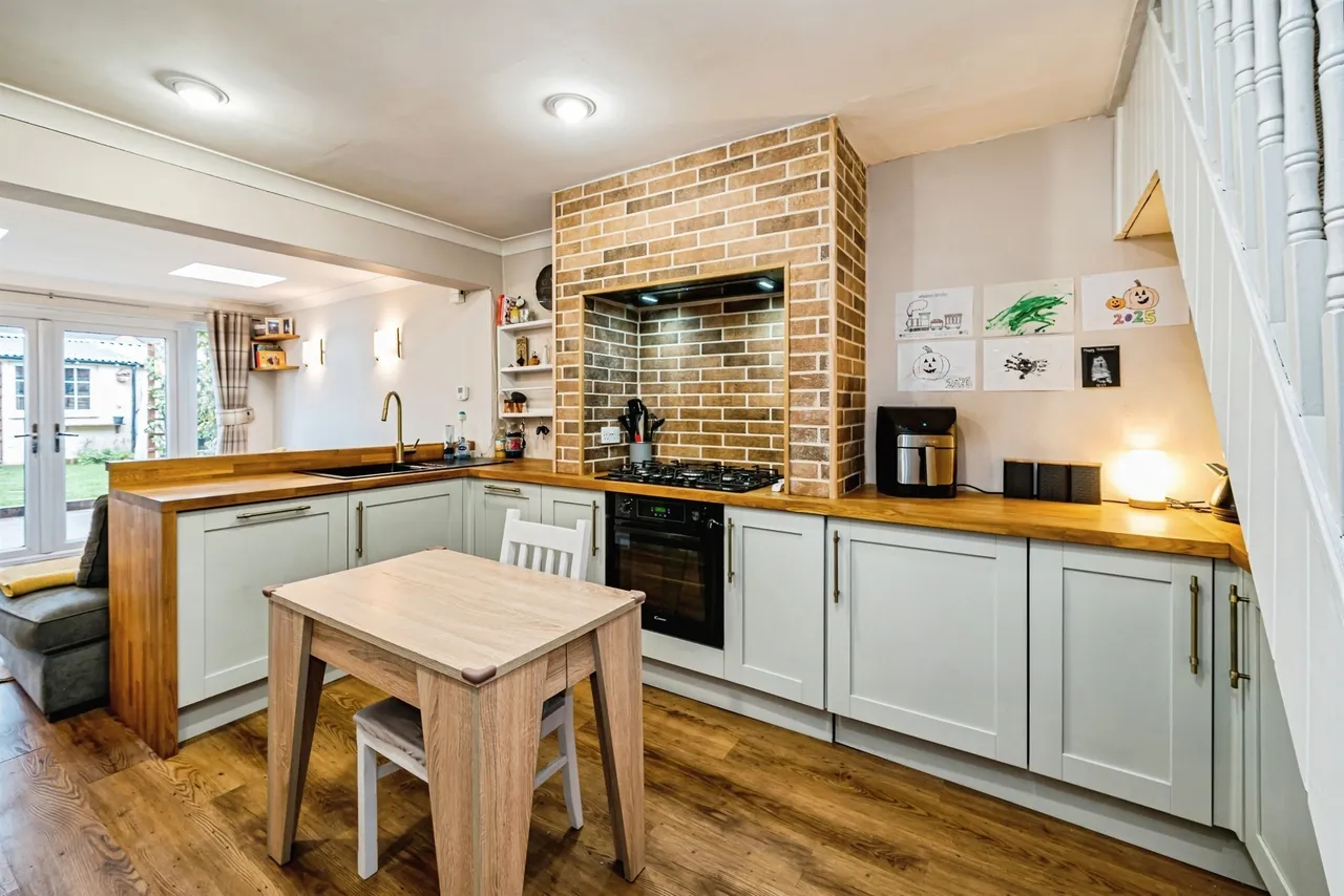 Bellingdon Road, Chesham, photo 5