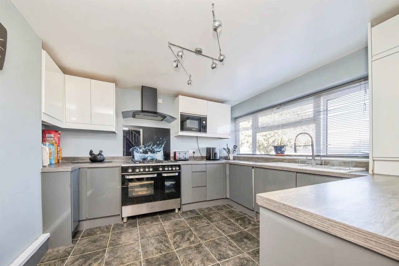 Ravensdale, CLACTON-ON-SEA, photo 5