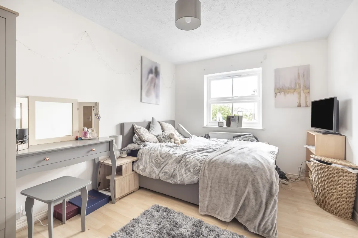 Ravensbury Road, Earlsfield, SW18, photo 2
