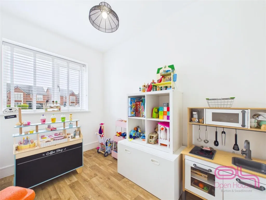 Rowan Drive, Branston, DE14, photo 16