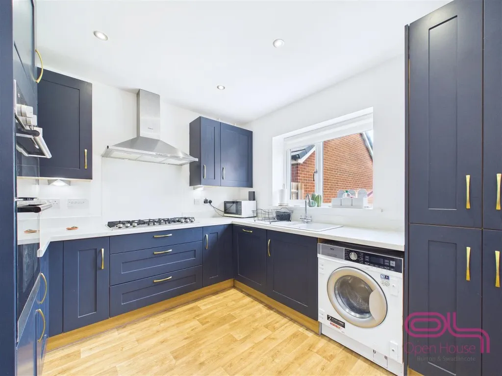 Rowan Drive, Branston, DE14, photo 9
