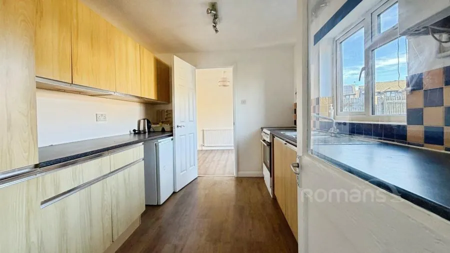 Old Brickfield Road, Aldershot, GU11, photo 9