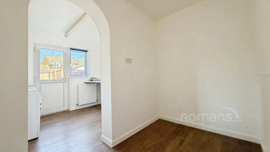 Old Brickfield Road, Aldershot, GU11, photo 12