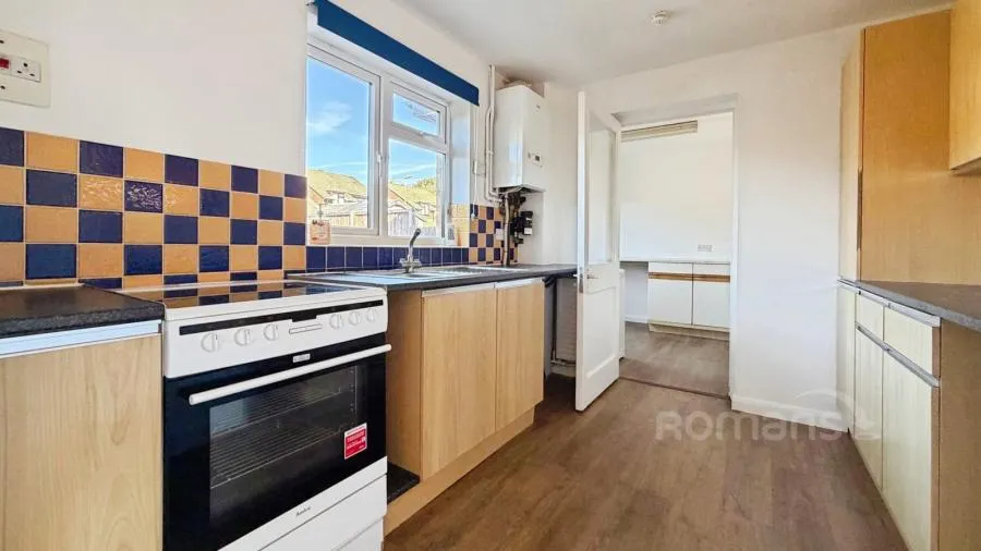 Old Brickfield Road, Aldershot, GU11, photo 3