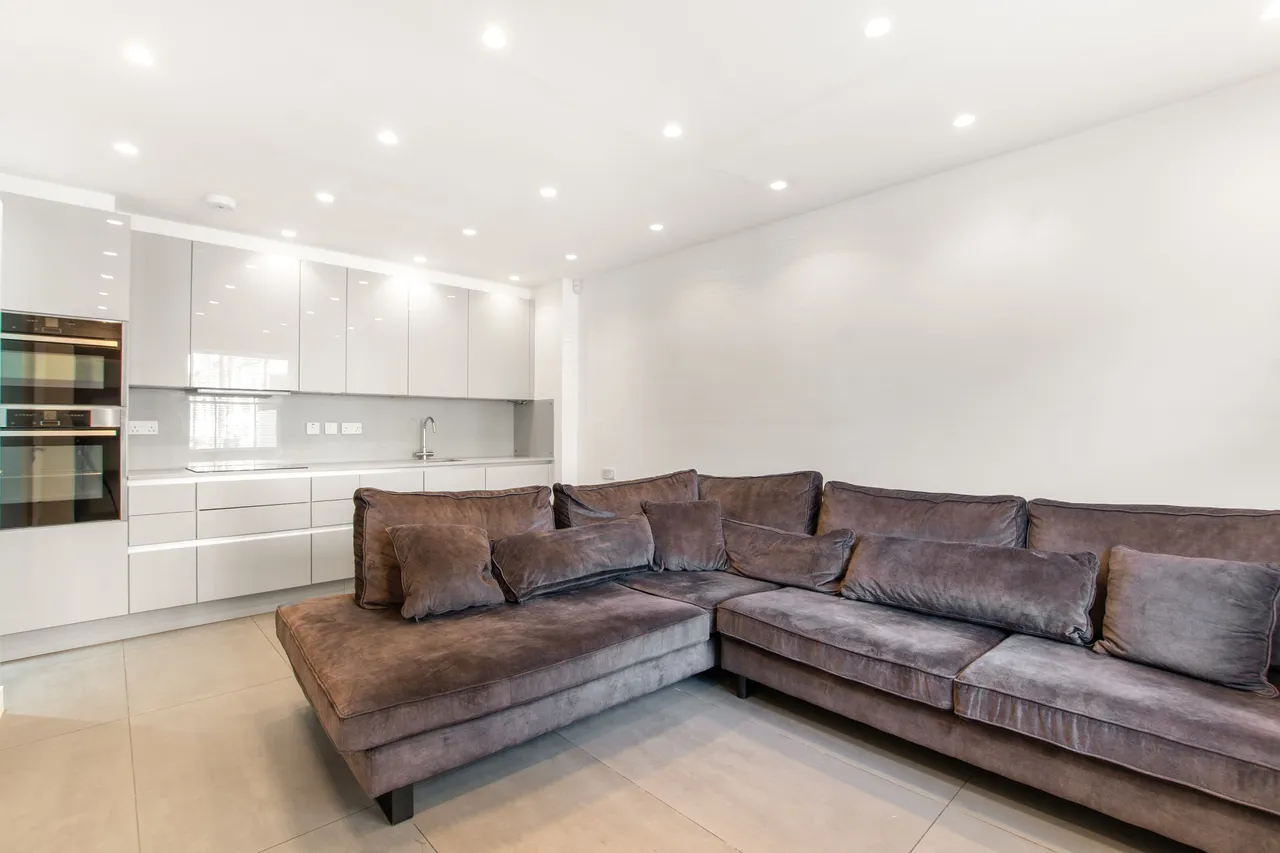 2 bed house for sale, London, W11