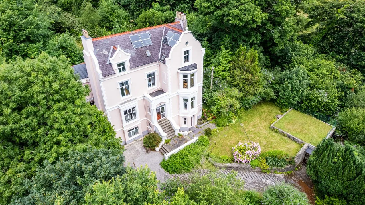 Hill House, Llansteffan, SA33, photo 3