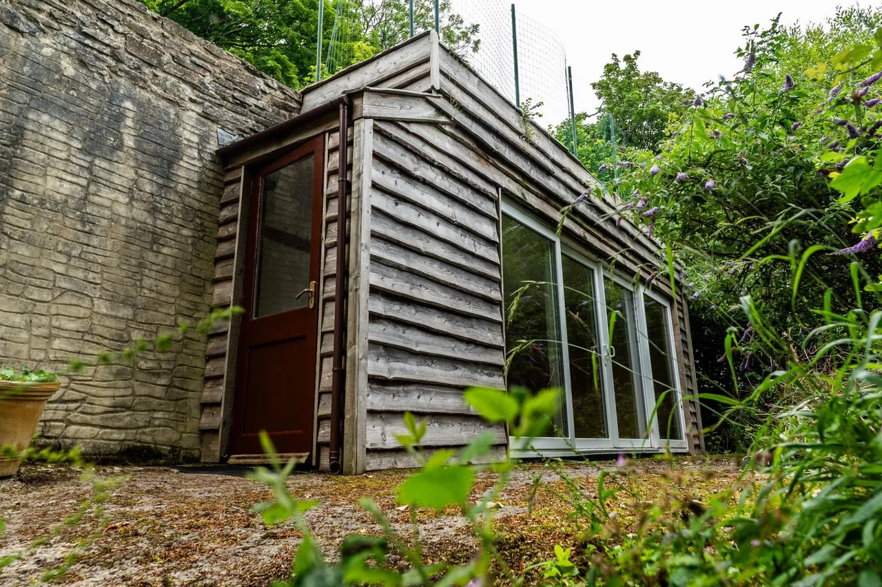 Hill House, Llansteffan, SA33, photo 37