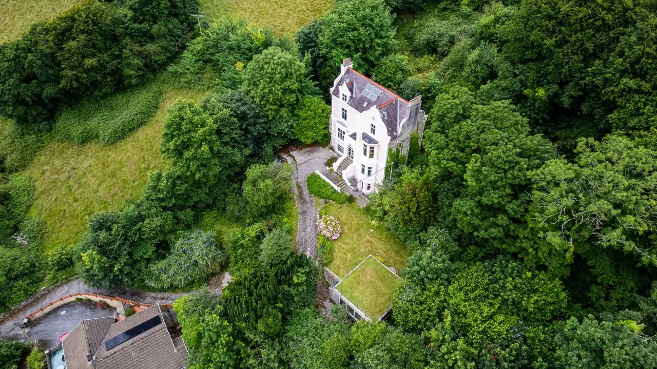 Hill House, Llansteffan, SA33, photo 38