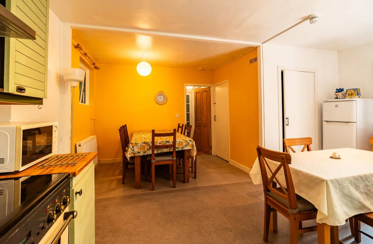 Hill House, Llansteffan, SA33, photo 21