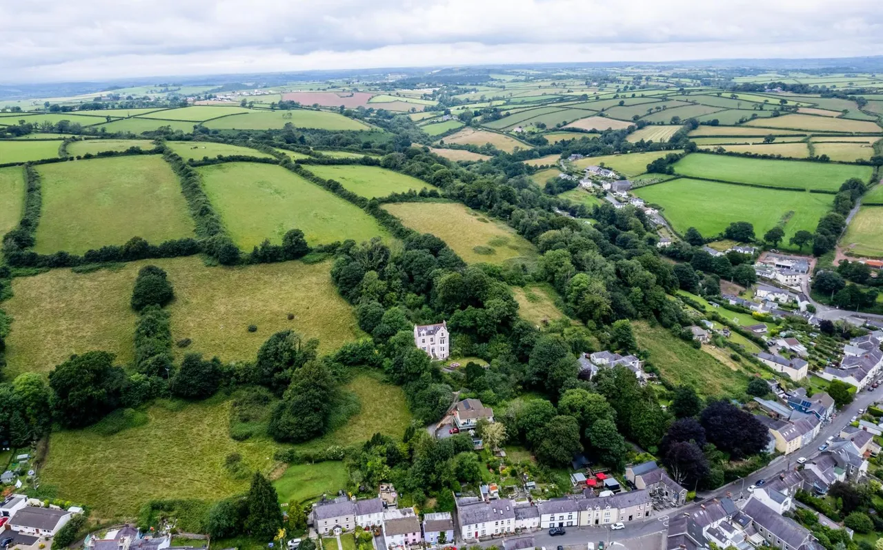 Hill House, Llansteffan, SA33, photo 45