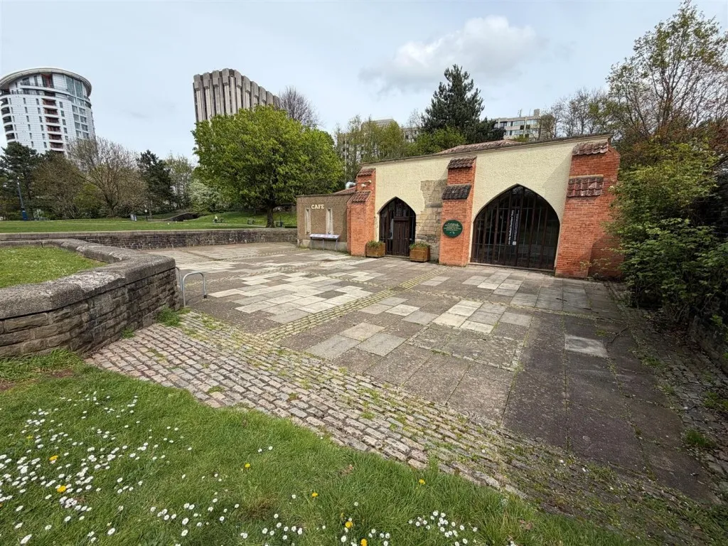 Castle Park, Bristol, BS2 0HQ, photo 8