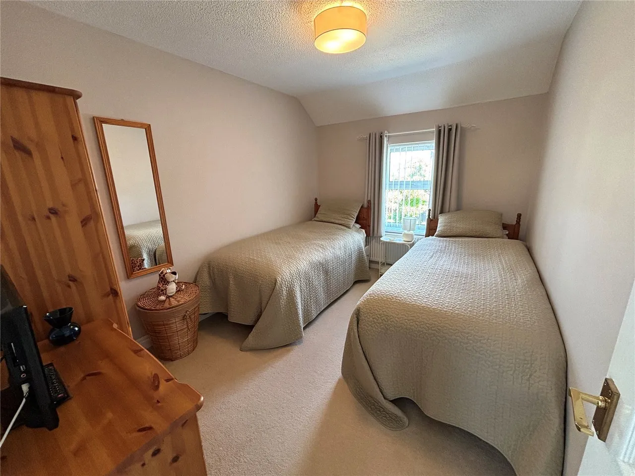 Brookdale, Saundersfoot, SA69, photo 13