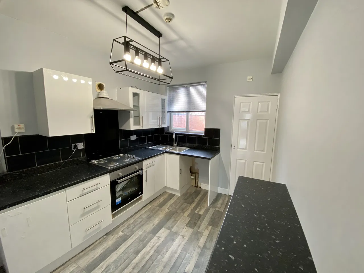2 bed flat to rent — Radford Road, NG7