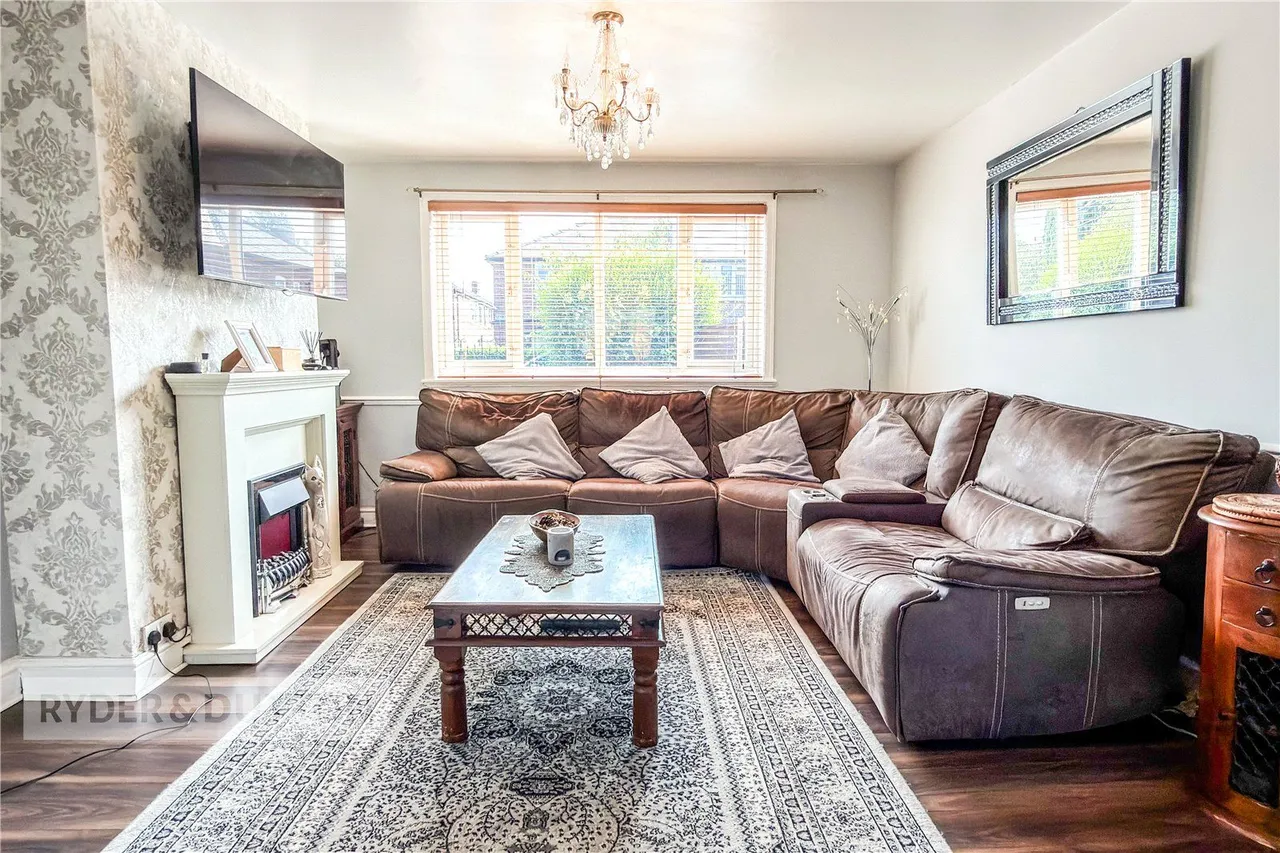 Leyburn Road, Moston, M40, photo 2